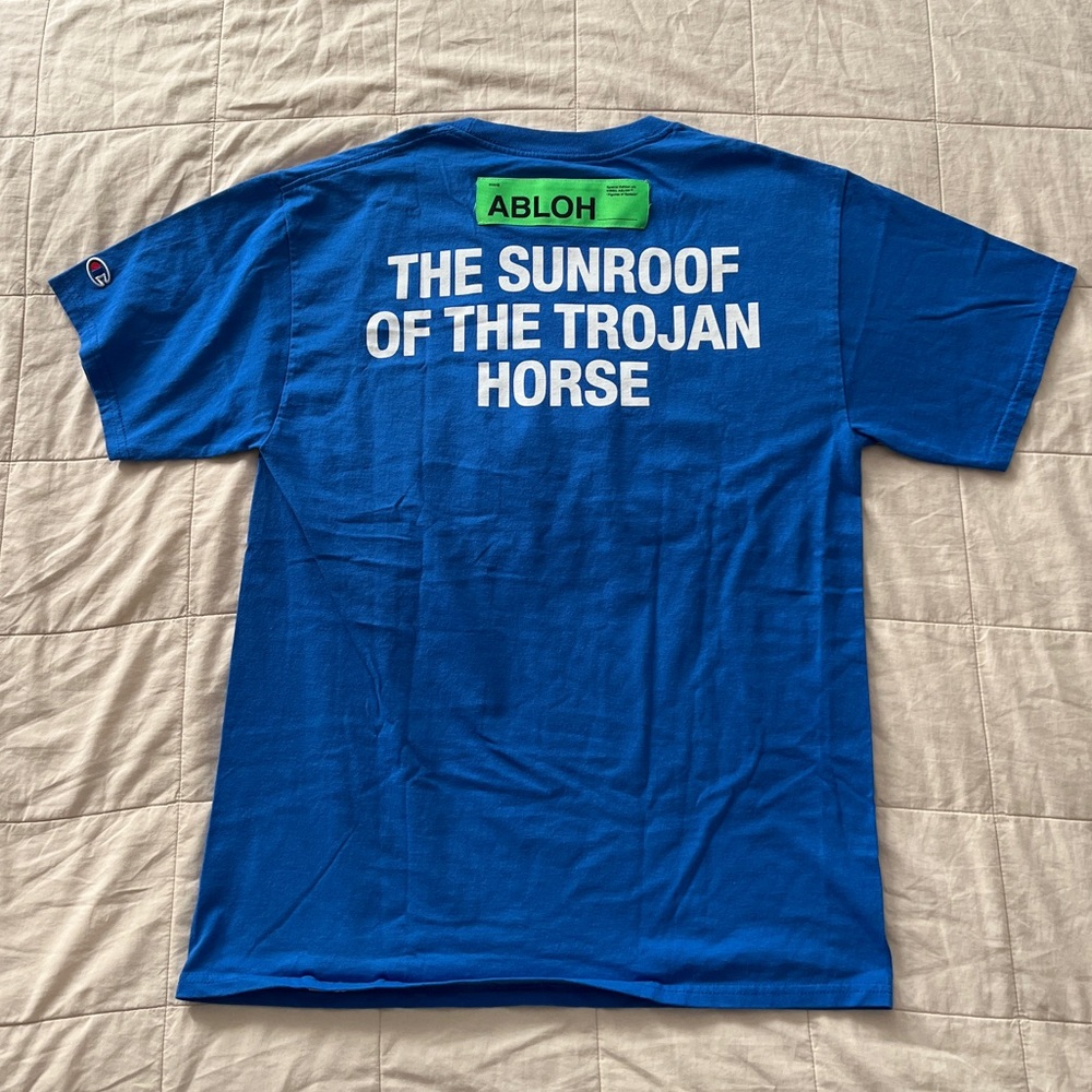 VIRGIL ABLOH FOS BKM SUNROOF Exhibit 2022 Art T-Shirt M Blue off white Trojan